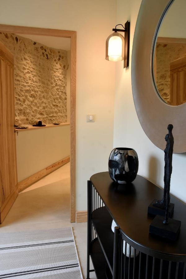 Girauderies Chambres D'Hotes/B+B Floirac  エクステリア 写真