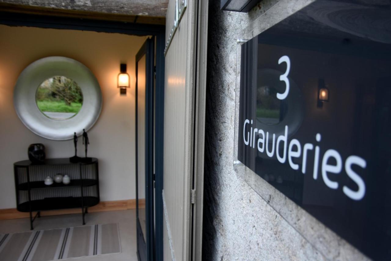 Girauderies Chambres D'Hotes/B+B Floirac  エクステリア 写真