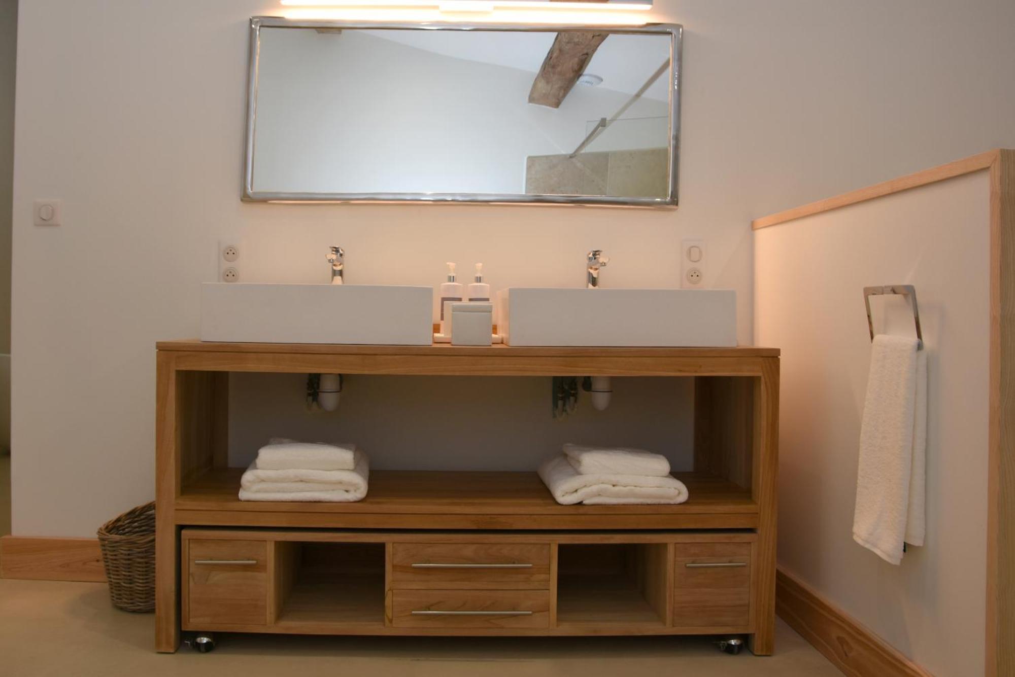 Girauderies Chambres D'Hotes/B+B Floirac  エクステリア 写真