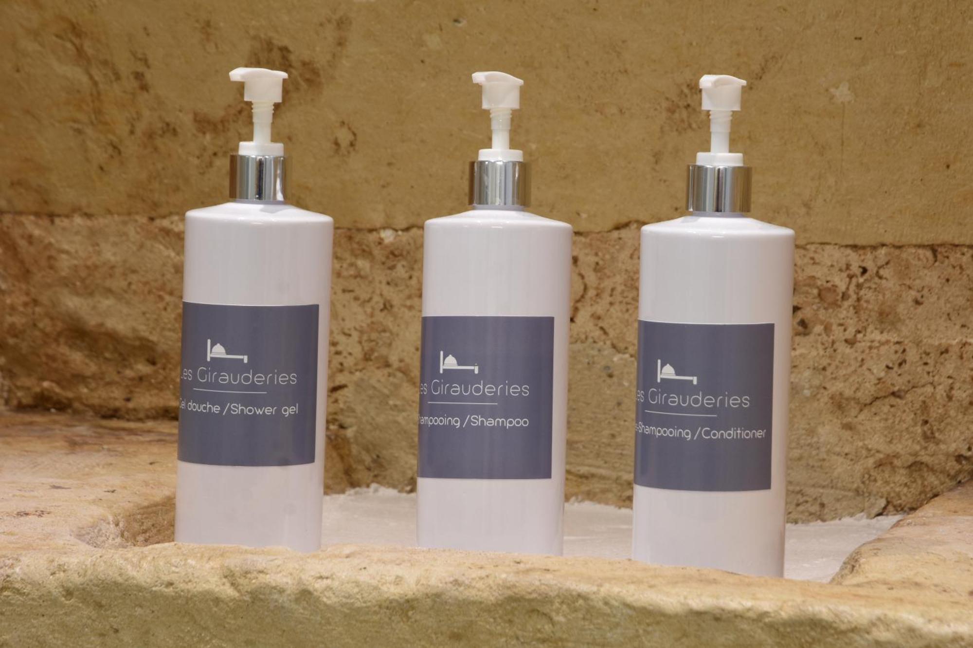 Girauderies Chambres D'Hotes/B+B Floirac  エクステリア 写真